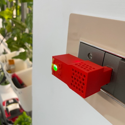 Air Quality Plug prototype